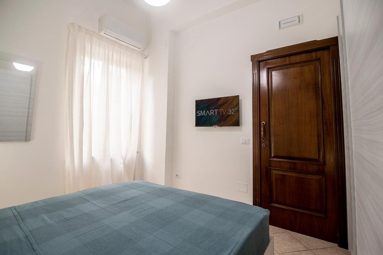 Appartement Residenza Il Bell'Antonio à Naples Extérieur photo